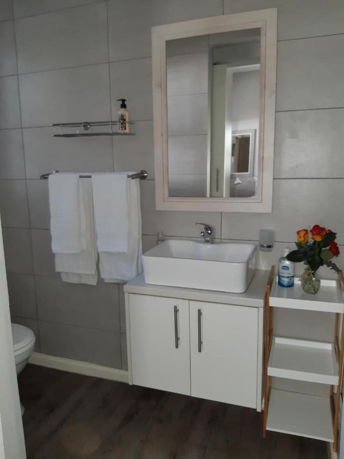 16 Rhodes-North Self Catering Apartment & Studio Στέλενμπος Εξωτερικό φωτογραφία